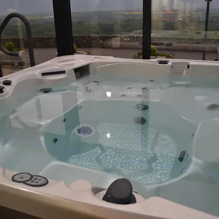 Prázdninový areál Wellness Inovec Jalsove